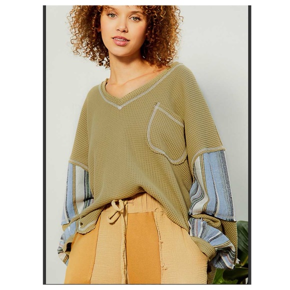 $38 start 238 ❤️POL V neck contrast stripe thermal top - Picture 2 of 5